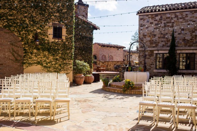 Outdoor Weddings, Ceremony, Lora Rodgers Photography, White Floral, Bella Collina, Lee James Floral Designs Event